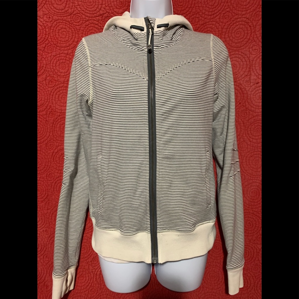 lululemon zip-up sweatshirt -vintage-🤎🤍